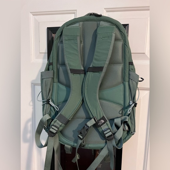 The North Face Women’s Borealis Commuter Laptop Backpack - Picture 2 of 7
